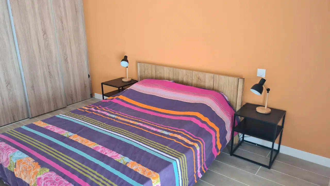 Chambre 1, un lit de 160