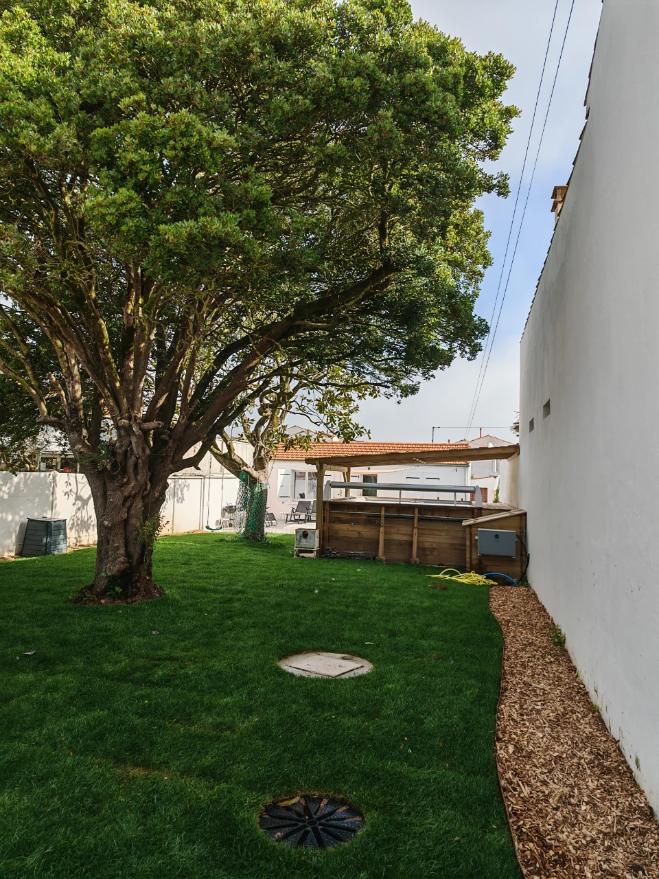 extèrieur avec piscine