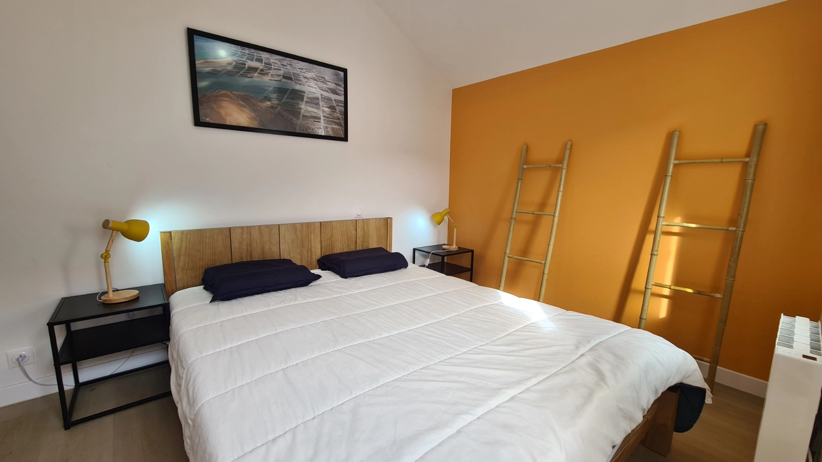 Chambre 1, un lit de 160